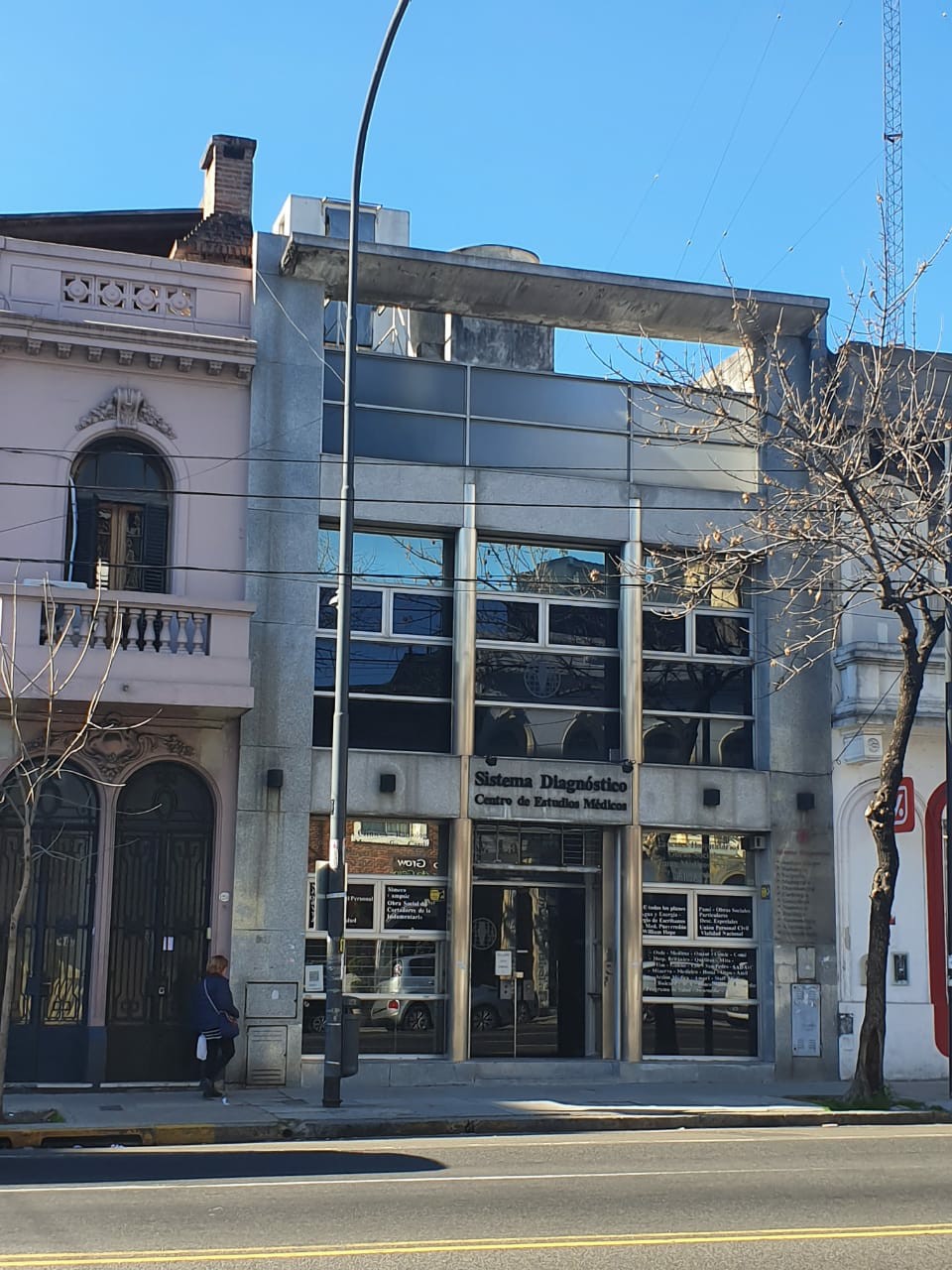 Av La Plata 1210