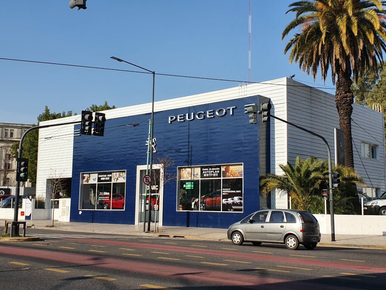 Darc Peugeot Av San Martin y Gabriela Mistral