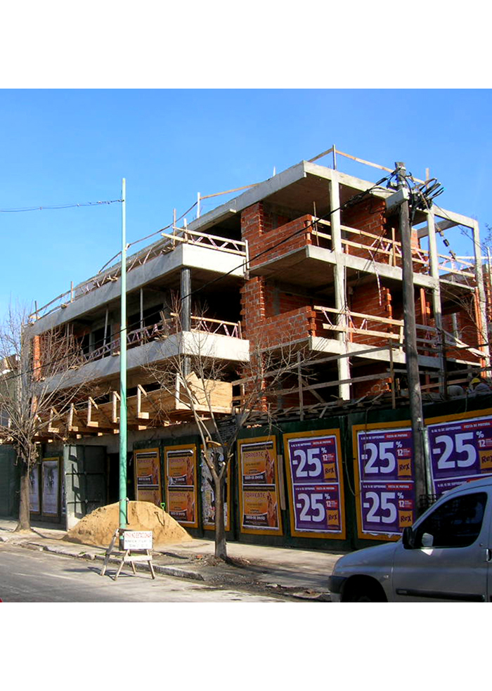 Vivienda multifamiliar Jose Cubas 4545