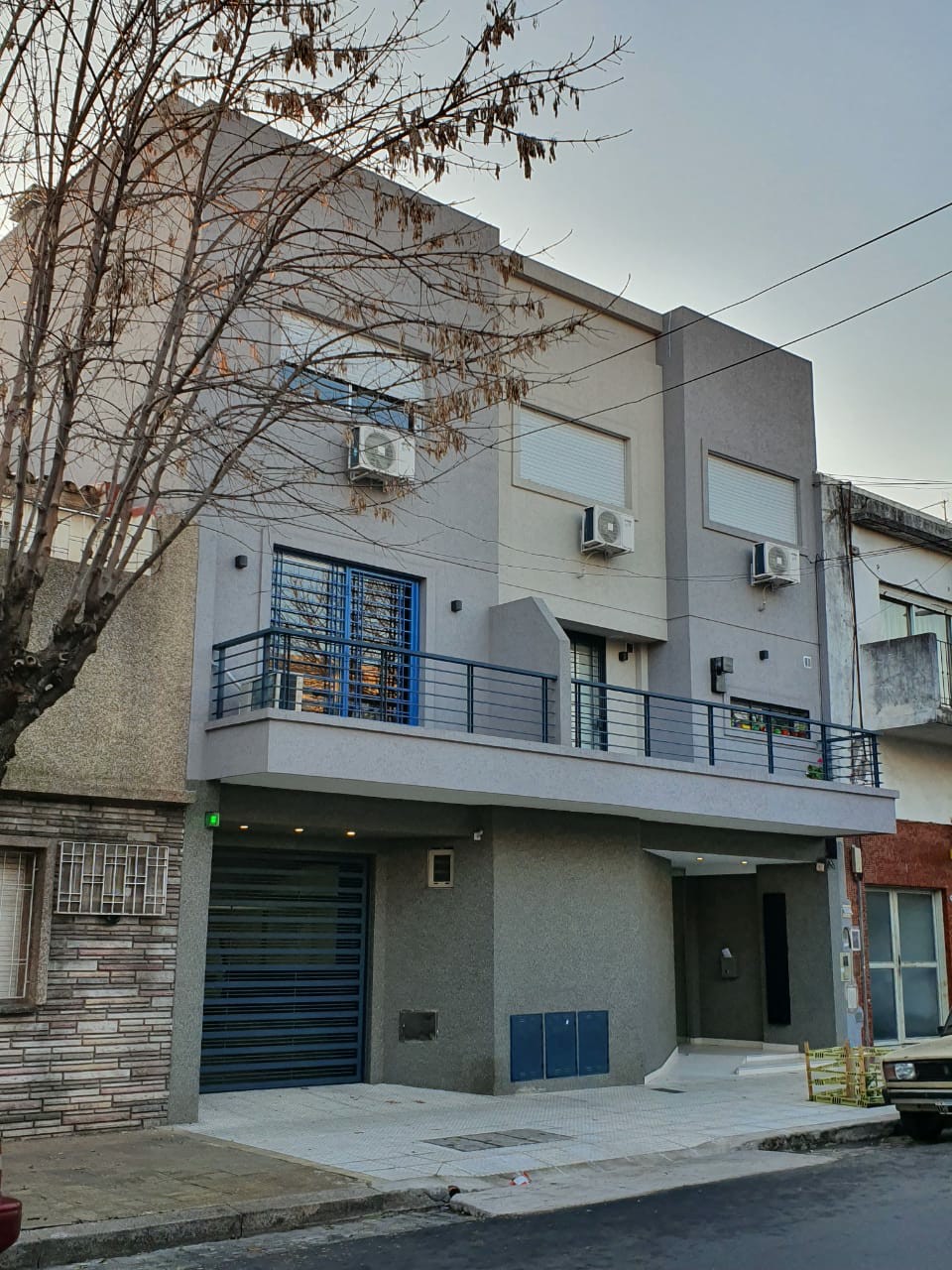 Vivienda multifamiliar Artigas 2241