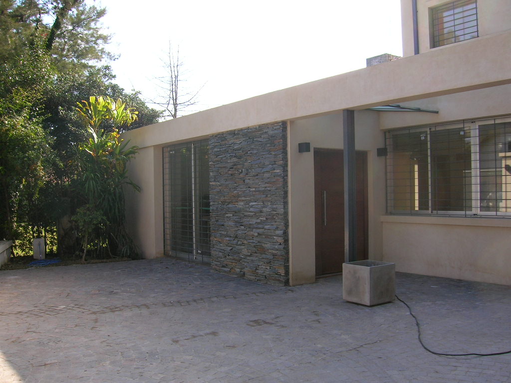 Vivienda unifamiliar en Santos Sayas 2626